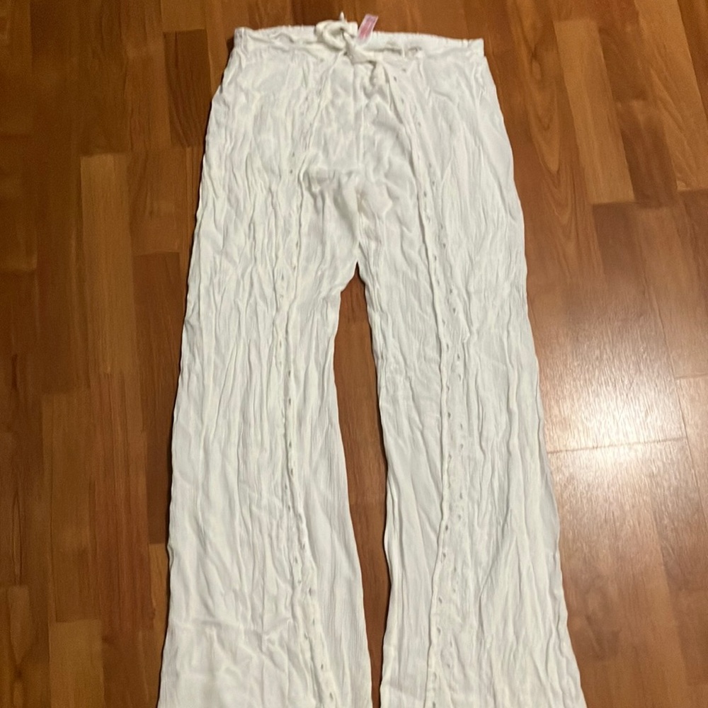 Sexy white pants